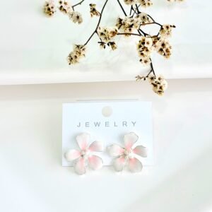 Aros con pasante. acero blanco, forma de flor