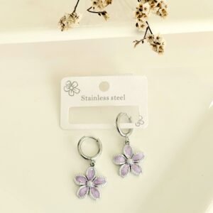 Aros acero, argollita clip con flor lila.