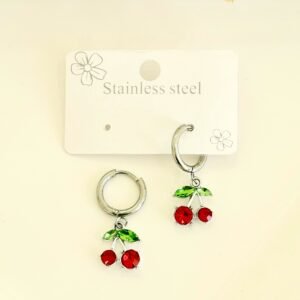Aros de acero, argollitas clip con colgante cherry con piedras.
