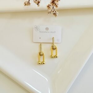 Aros de acero dorado estilo tiffany. 3.5 cm. largo.