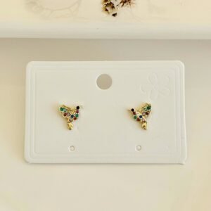 Aros pasantes, colibrí dorado con strass de colores.
