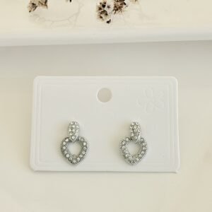 Aros pasante, corazón con strass.