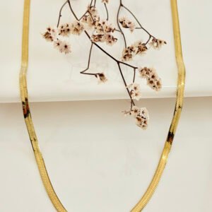 Cadena de acero dorado, chata. 50 cm.