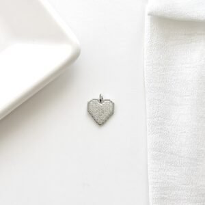 Dije corazón con strass. Chico.
