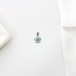 Dije flor de acero esmaltada. Mini.