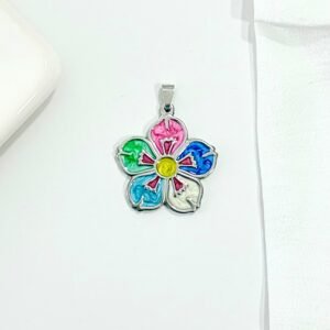 Dije flor, acero, esmalte de colores.