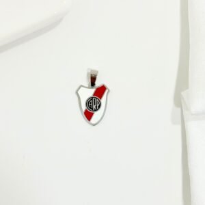 Dije escudo de river esmaltado.