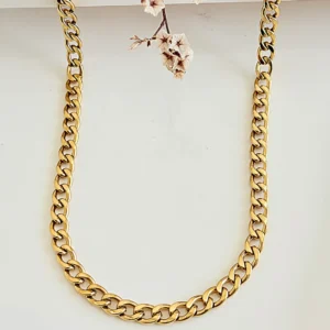 Cadena de acero dorado, eslabones tipo cubano. 1.4mm x 50 cm.