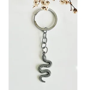 Llavero de serpiente.