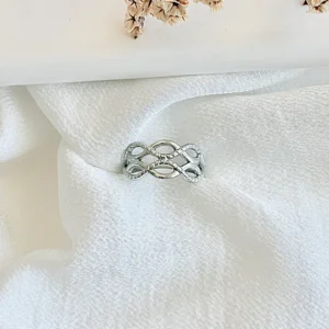 Anillo regulable de acero.