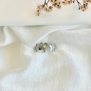 Anillo regulable de acero.