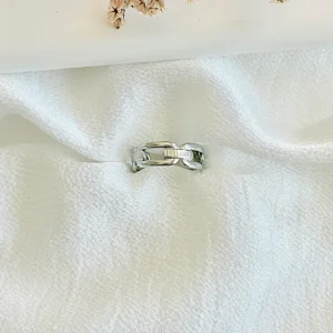 Anillo regulable de acero.