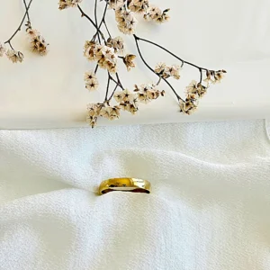 Anillo acero dorado, alianza.